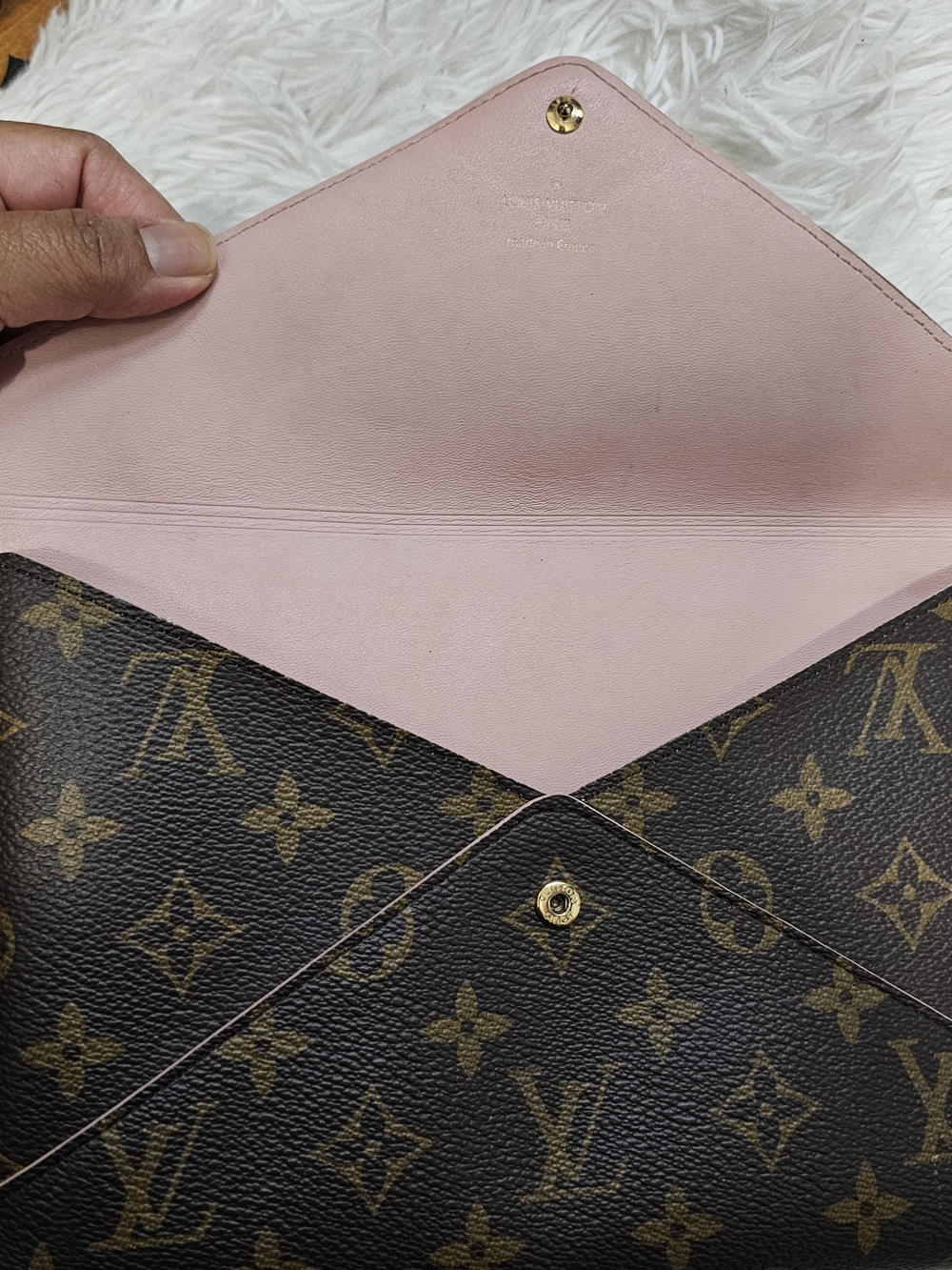 Louis Vuitton Monogram Envelope Clutch - Brown/Gold - Picture 8 of 10
